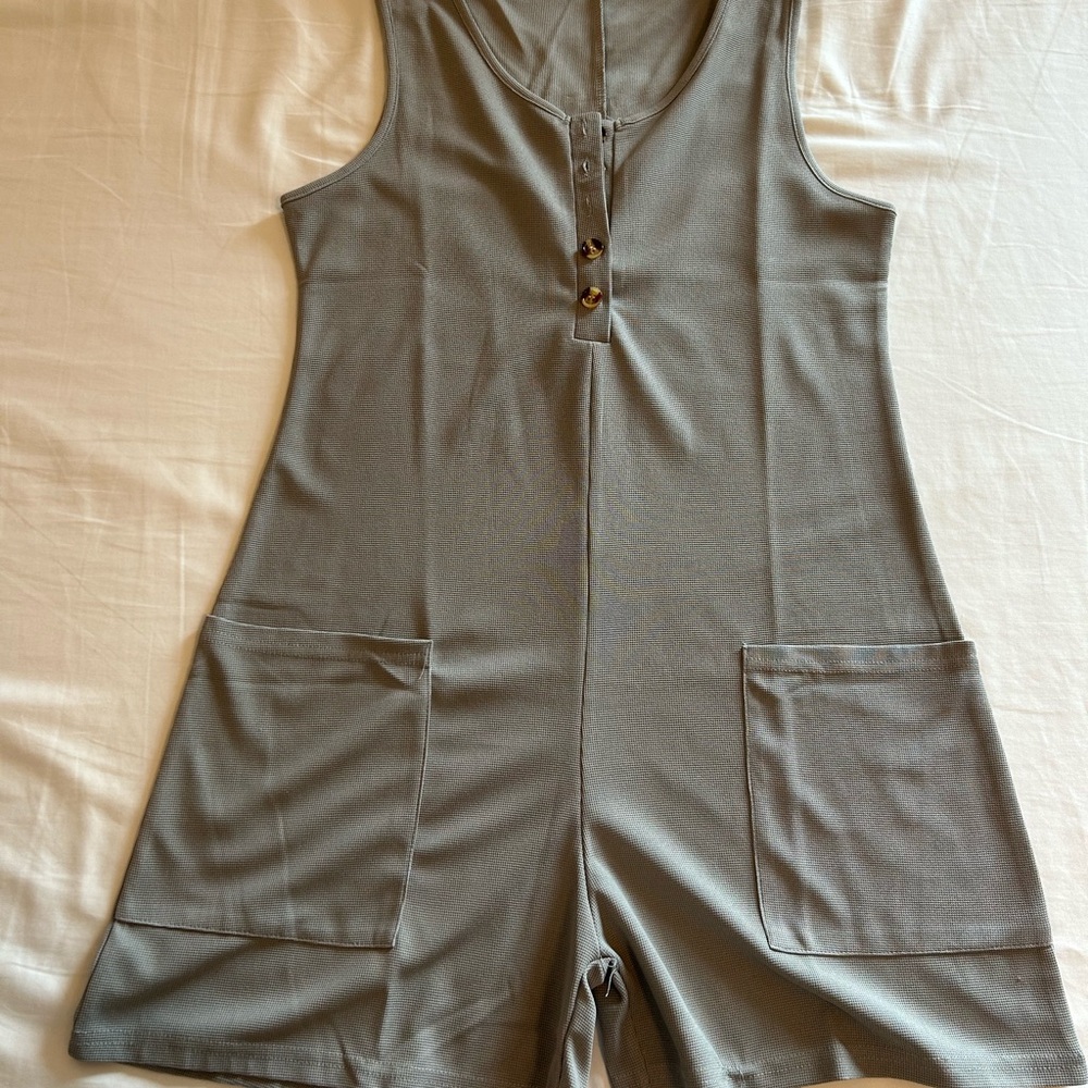 Gray Sleeveless Romper with Pockets